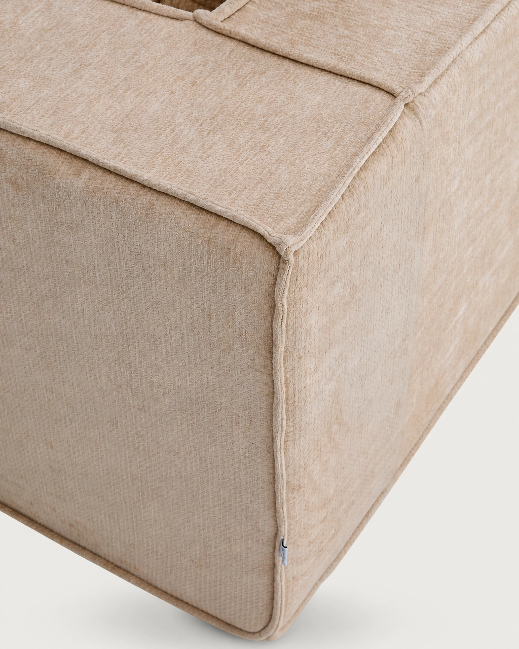 Bowie 3-Seater Modular Chaise Longue Sofa in beige fabric, close-up detail